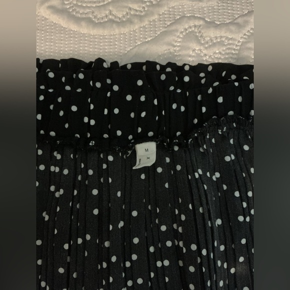 Vintage 90s, Y2K Elegant Black and White Midi A-Line Skirt for Night Out - Picture 5 of 9